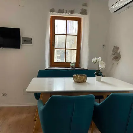 House And Apts. In - Insel Krk 50081 Apartment *