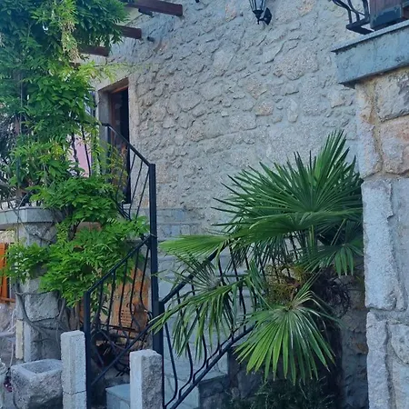 House And Apts. In - Insel Krk 50081 *
