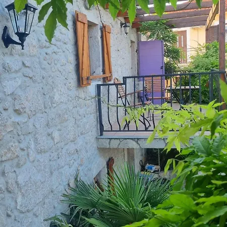 House And Apts. In - Insel Krk 50081 * Gabonjin